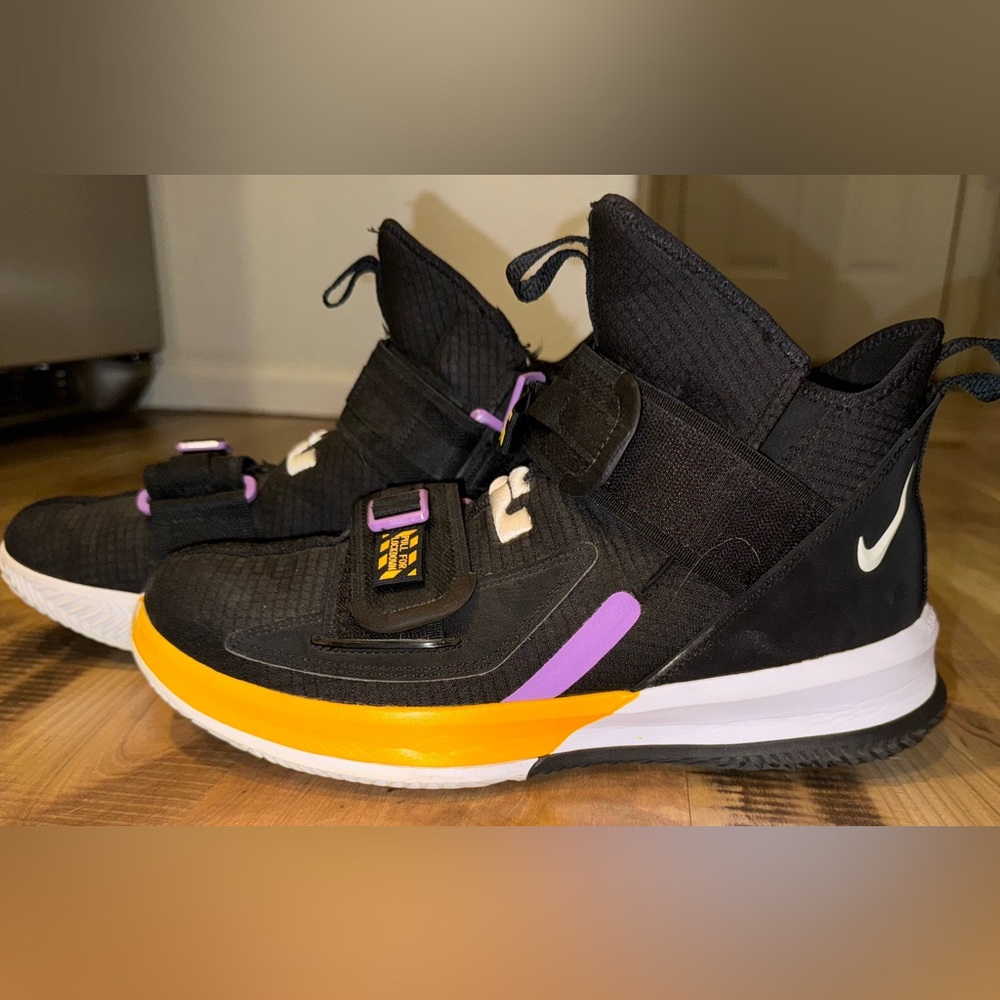 NIKE men’s Lebron Soldier XIII SFG - Lakers